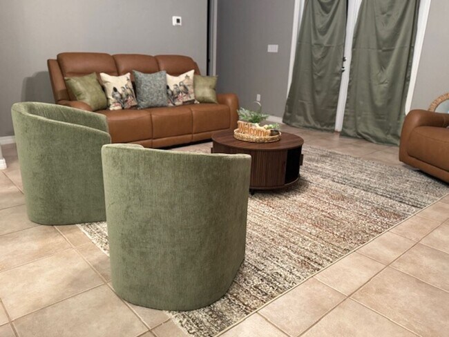 Building Photo - 1833 Sundown Dr