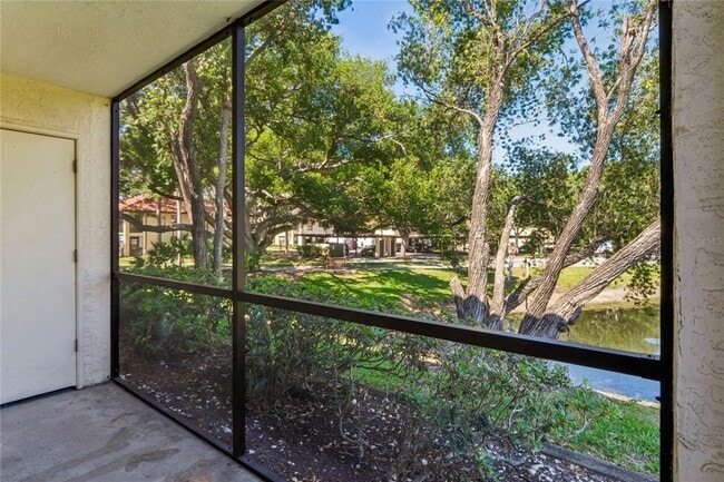 Building Photo - 305 Hammock Pine Blvd