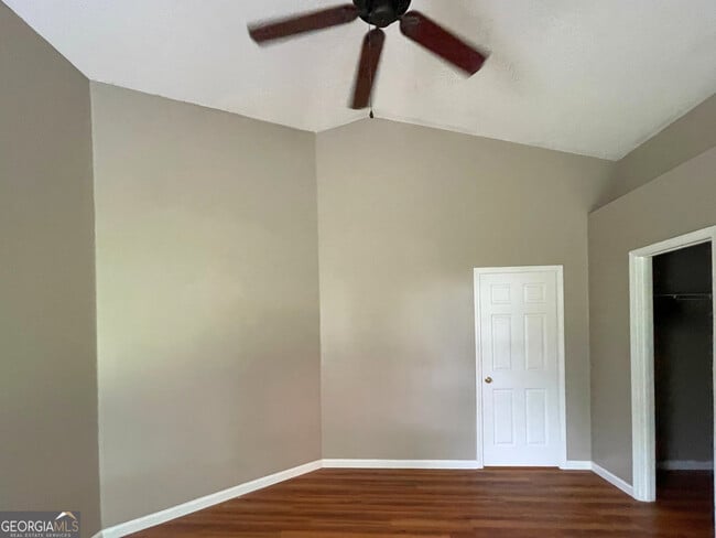 Building Photo - 106 Zinnia Ct