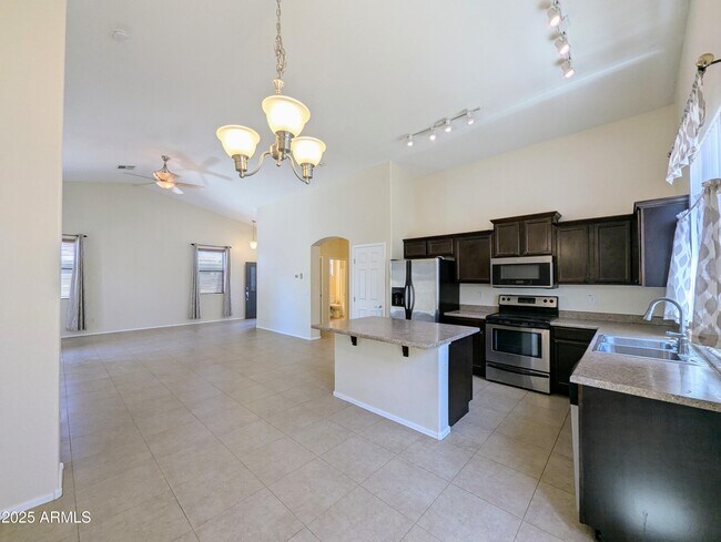 Building Photo - 3731 W St Kateri Dr