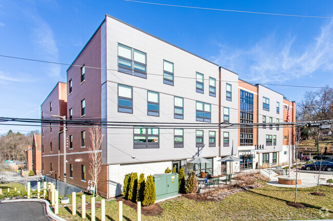Building Photo - 1844 Ardmore Blvd