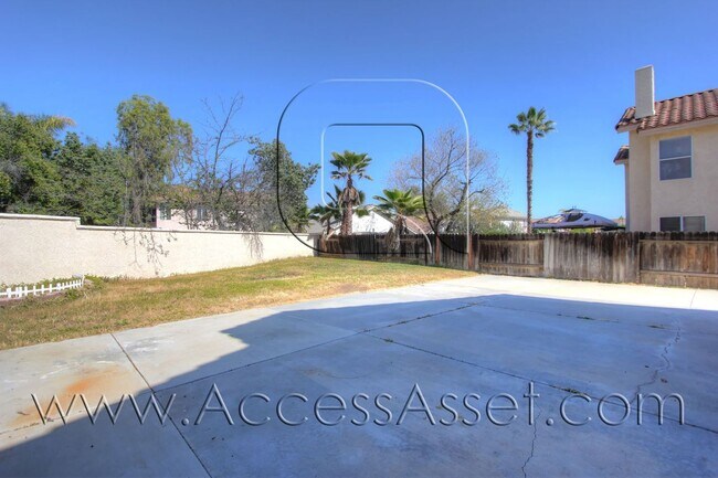 Building Photo - 28258 Inspiration Lake Dr