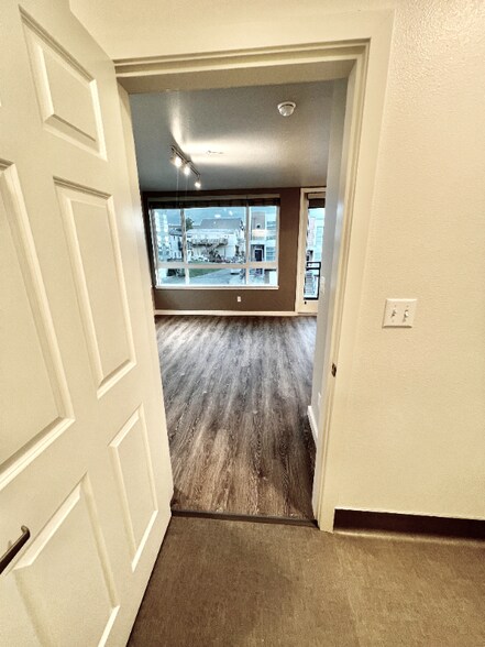 Building Photo - 2330 Yakima Ct