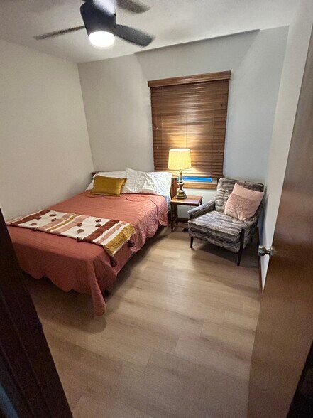 Building Photo - 6166 River Bluff Dr