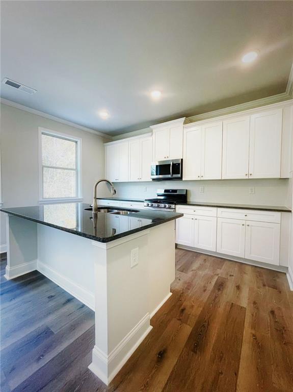 Building Photo - 409 Hellen Vly Dr