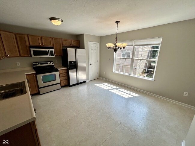 Building Photo - 3078 Armory Dr