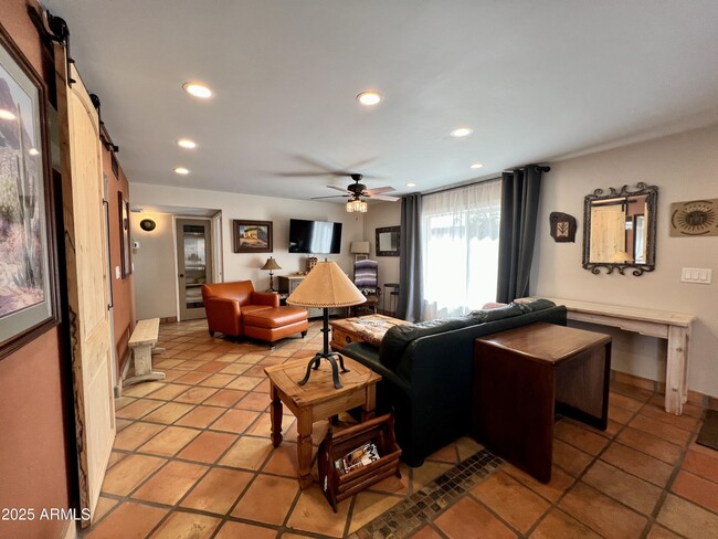 Building Photo - 37801 N Cave Creek Rd