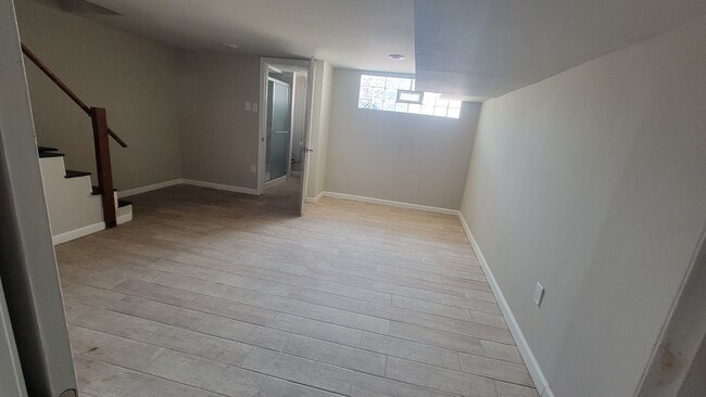 Building Photo - Newly Renovated 3BR 2 1/2 Bathroom House F...