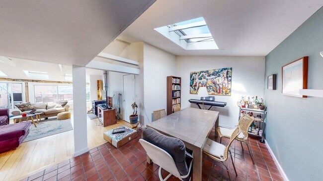 Building Photo - East Rock 3BR/2BA Penthouse | Private Sky Terrace | Vaulted Ceilings | Walk to Yale SOM