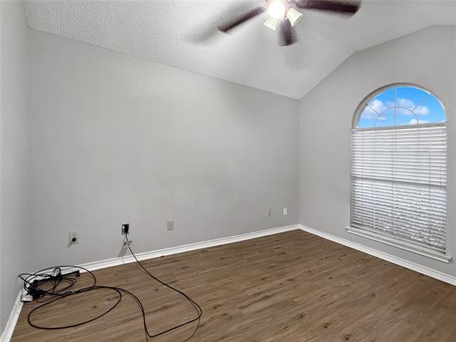 Building Photo - 6913 Battle Creek Dr