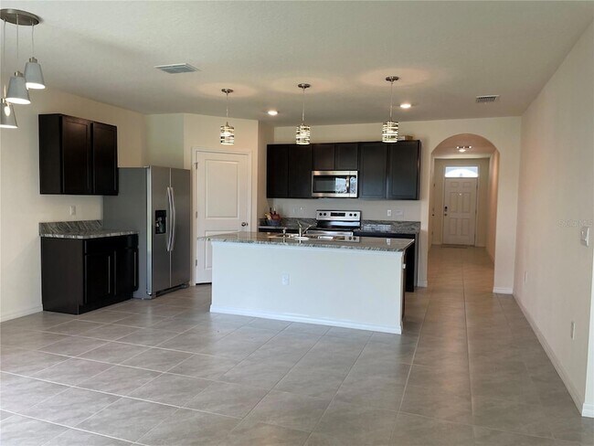 Building Photo - 5535 Hollingworth Trl