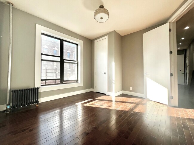 Building Photo - 481 W 159th St