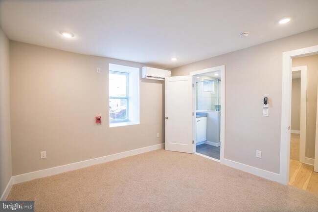Building Photo - 129 S 49th St