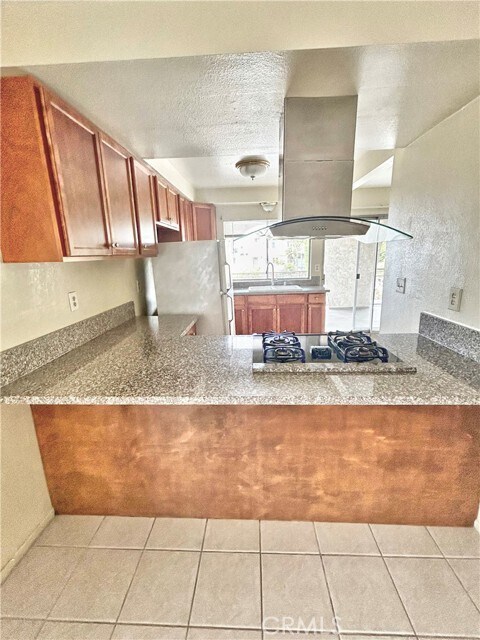 Building Photo - 108 E Avenida San Gabriel