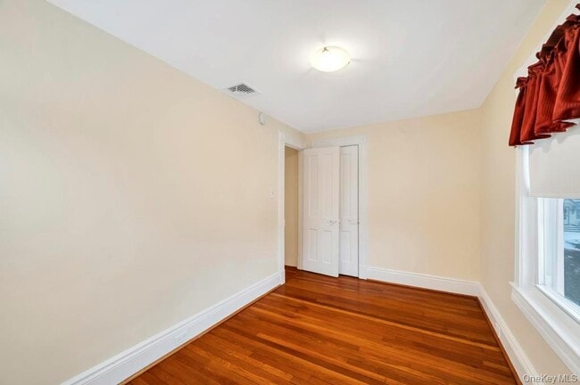 Building Photo - 147 Cleveland Ave