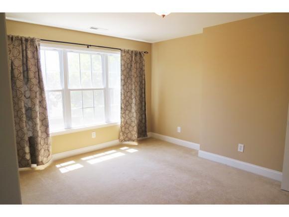 Building Photo - Beautiful Condo located in North Johnson City!