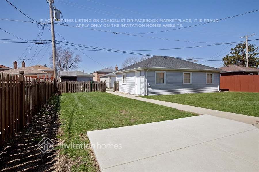 Building Photo - 7720 Mason Ave