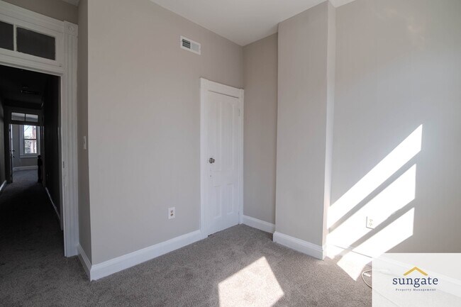 Building Photo - 3507 Elm Ave