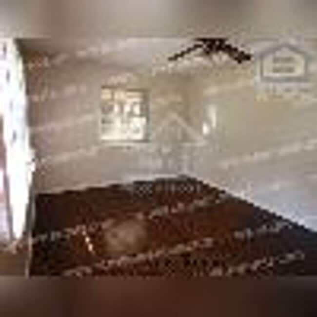 Building Photo - 758 Forest Cir