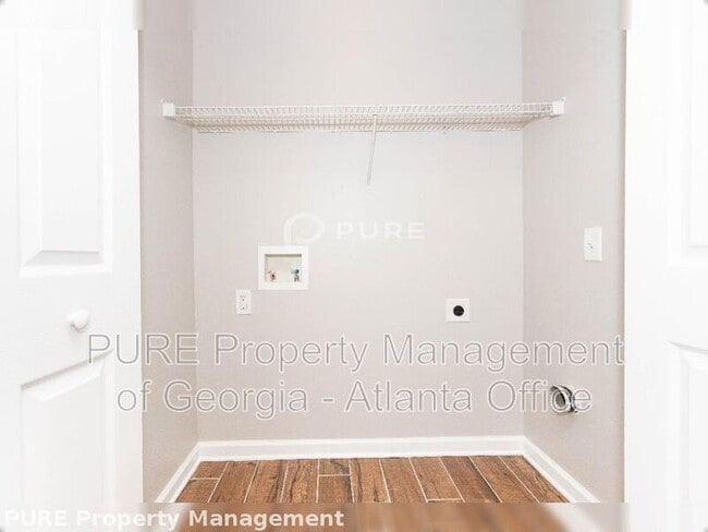 Building Photo - 553 Scrooch Ct