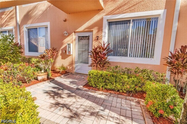 Building Photo - 6750 Beach Resort Dr