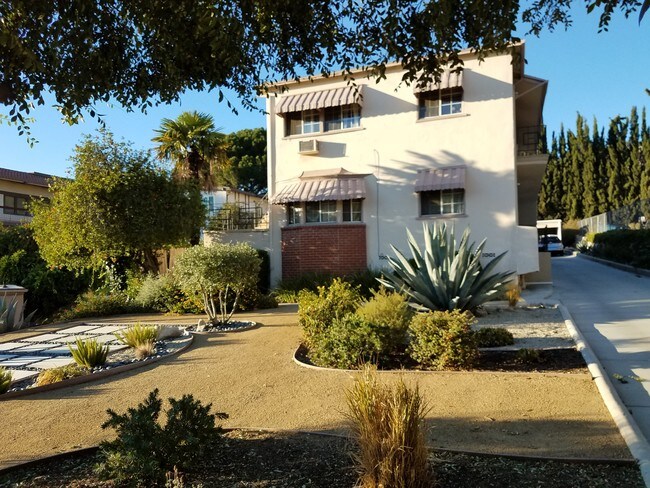 Front of Apt. - 2517 Foothill Blvd