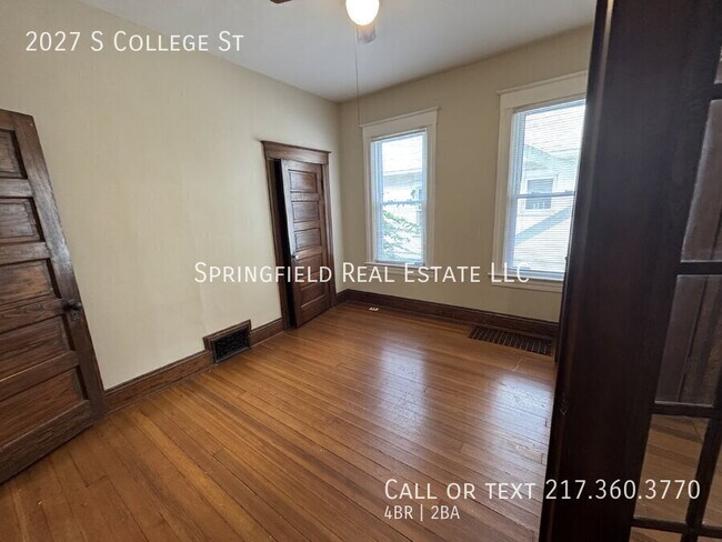 Building Photo - 2027 S College St