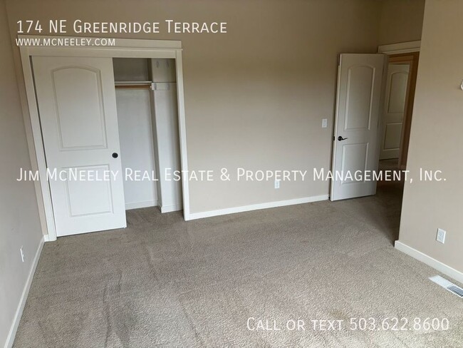 Building Photo - 174 NE Greenridge Terrace