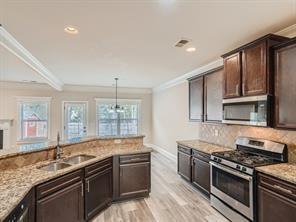 Building Photo - 223 Birchwood Dr