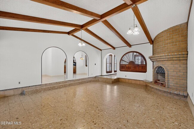 Building Photo - 4536 R L Shoemaker Dr