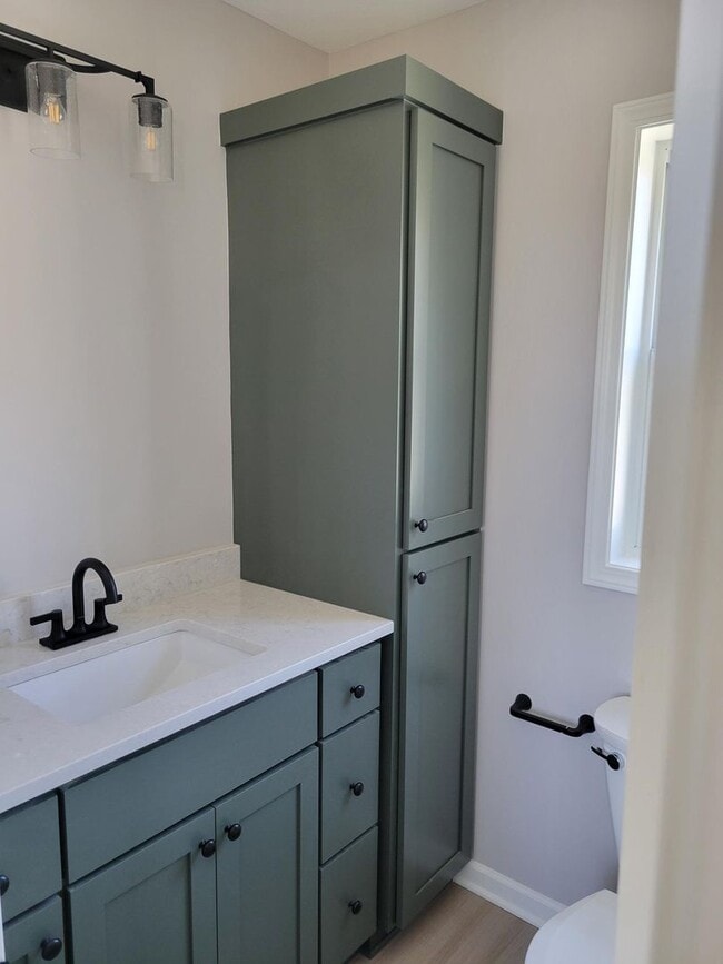 Building Photo - Country living 1 bed 1 bath