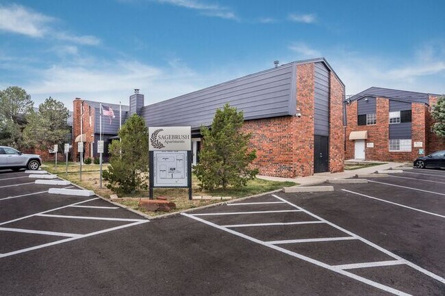 Building Photo - 4320 Canyon Dr