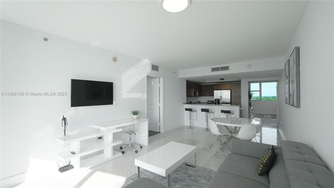 Building Photo - 2641 N Flamingo Rd