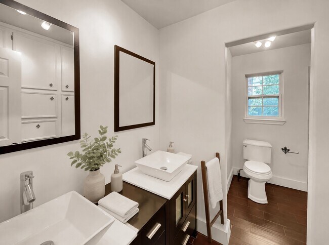 Building Photo - 25419 Elm Creek Dr