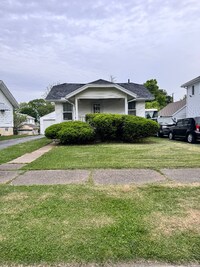 Building Photo - 1226 Edward Dr
