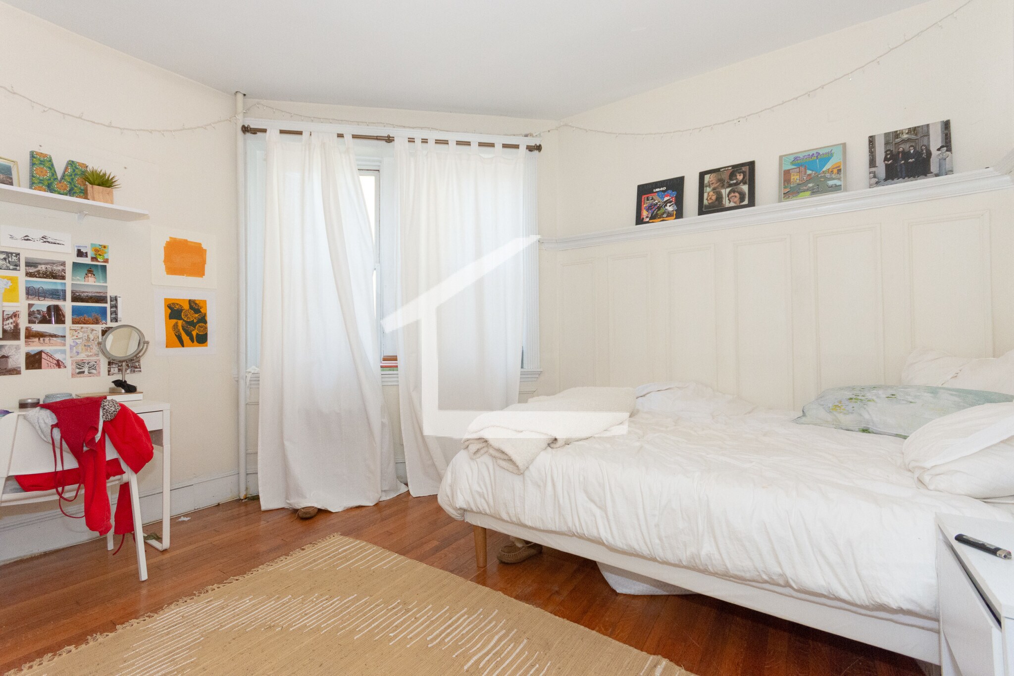 Building Photo - 324 Saint Paul St