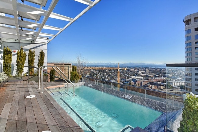 Building Photo - 1321 Seneca St