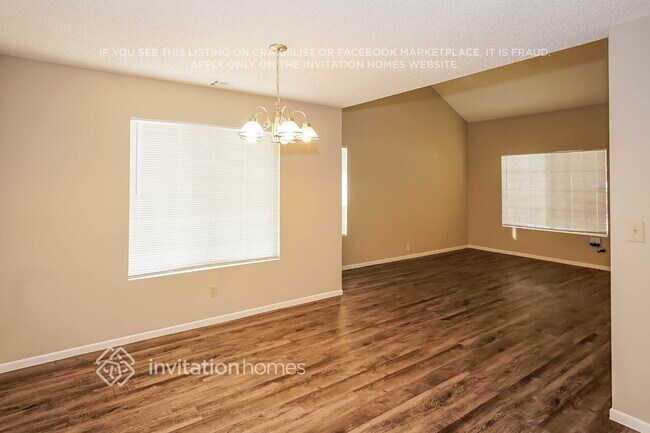 Building Photo - 9645 Swan Bay Dr