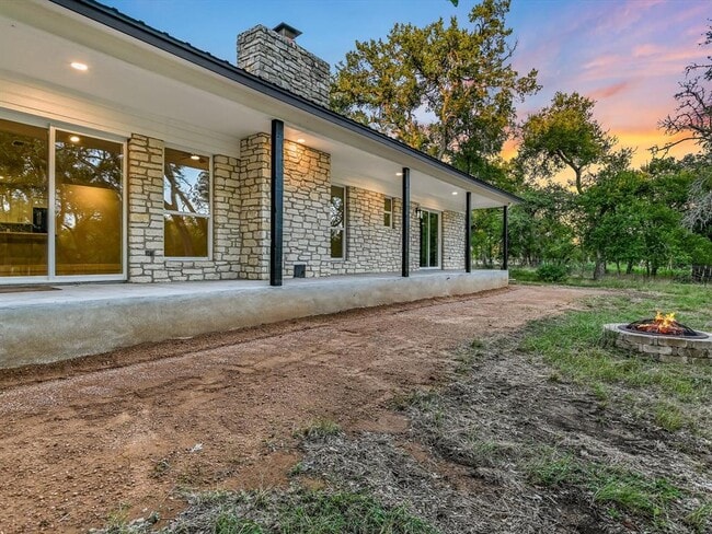 Building Photo - 353 San Gabriel Oaks Dr