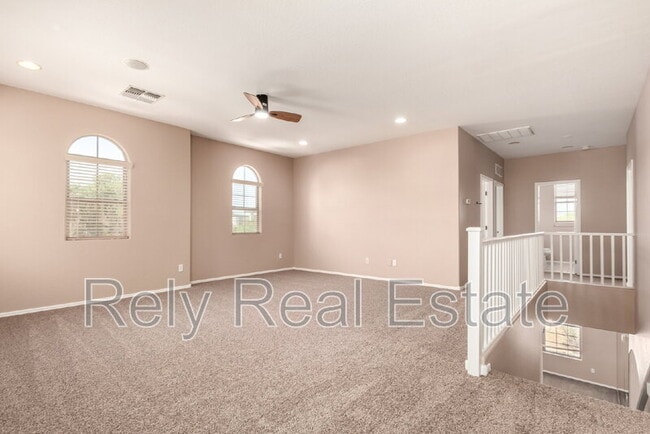 Building Photo - 15204 W Westview Dr