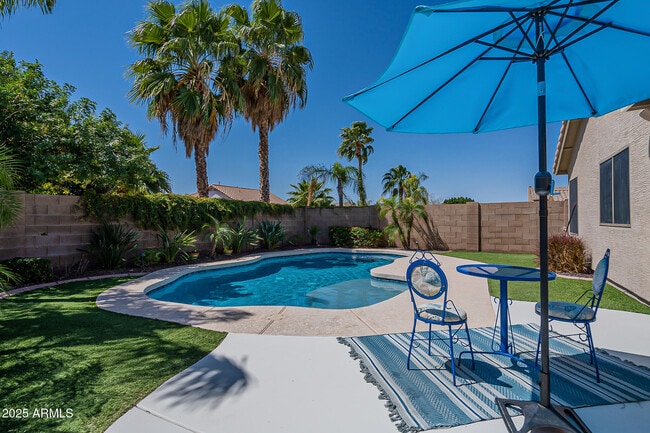 Building Photo - 6347 W Saddlehorn Rd