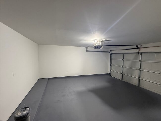 Building Photo - 14159 Running Bear Dr