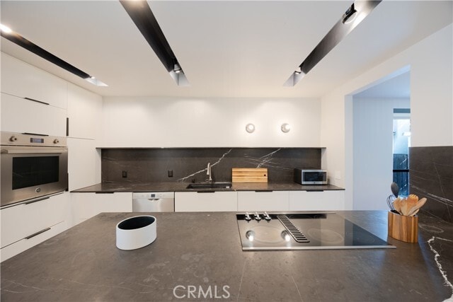 Building Photo - 11049 Blix St