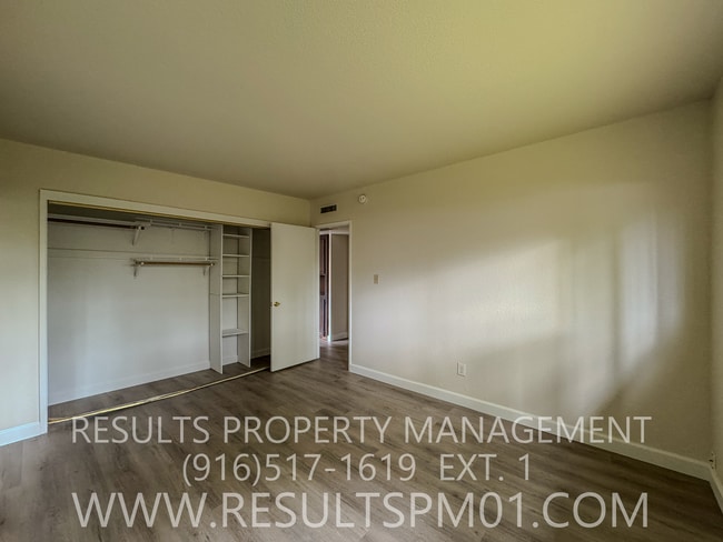 Building Photo - Cozy Citrus Heights Duplex