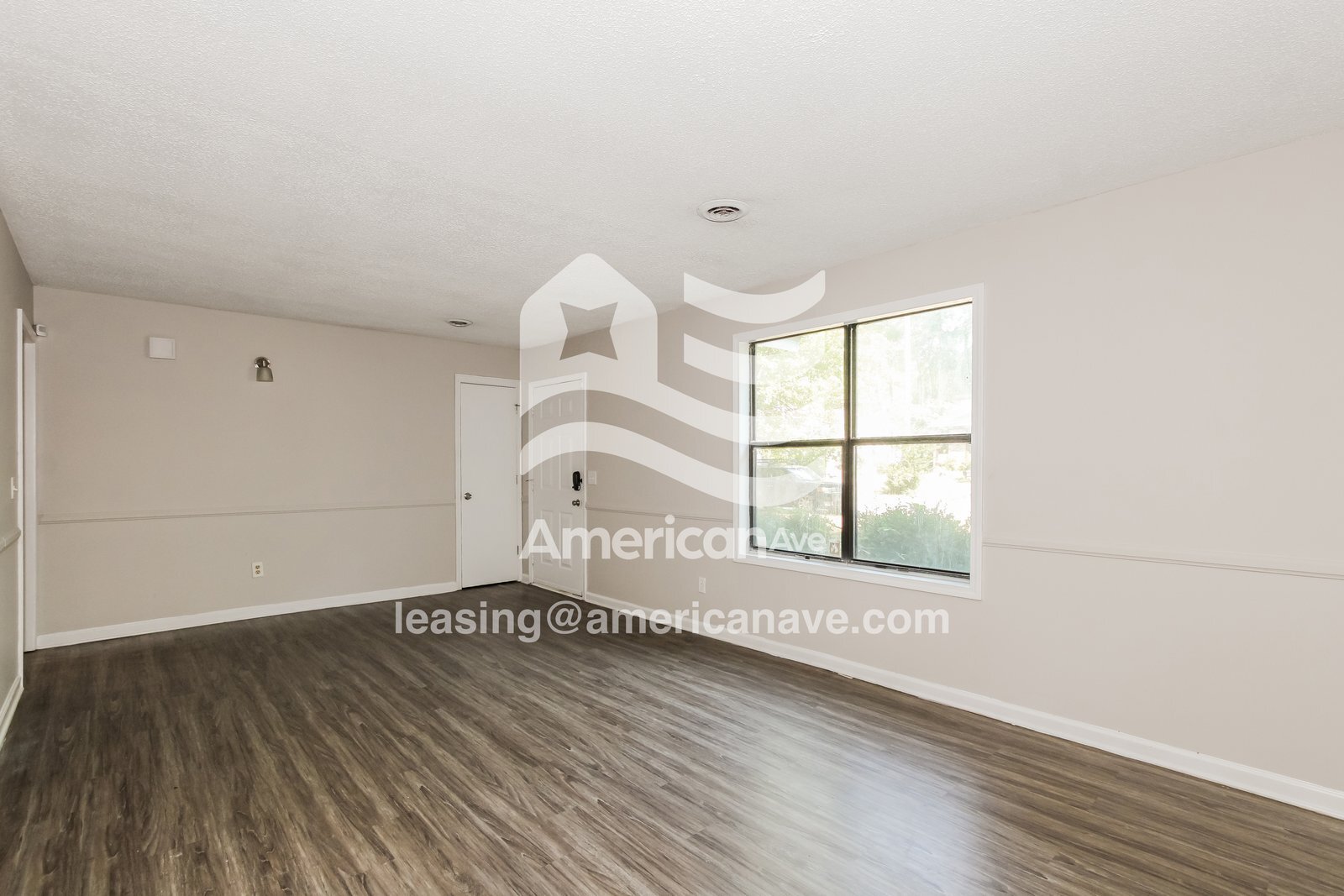 Building Photo - 105 Fallsbury Rd