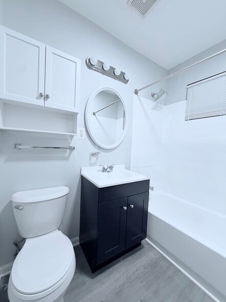 Building Photo - 735 Alabama Ave SE