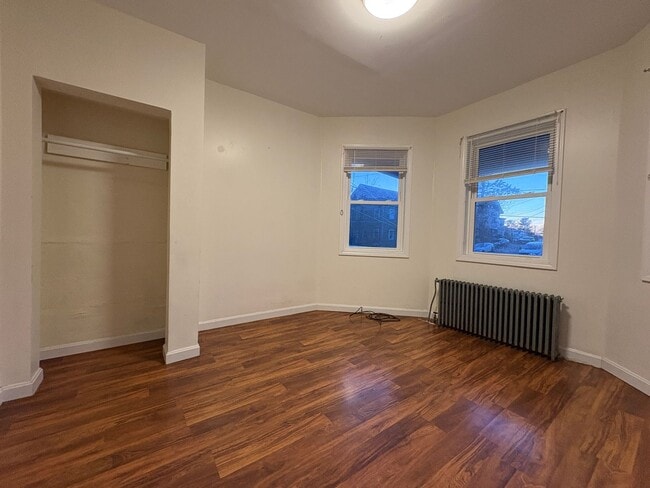 Building Photo - 58-60 Temple Street