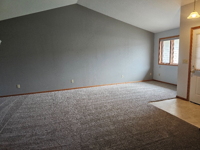 Building Photo - 1523 Pohl Rd