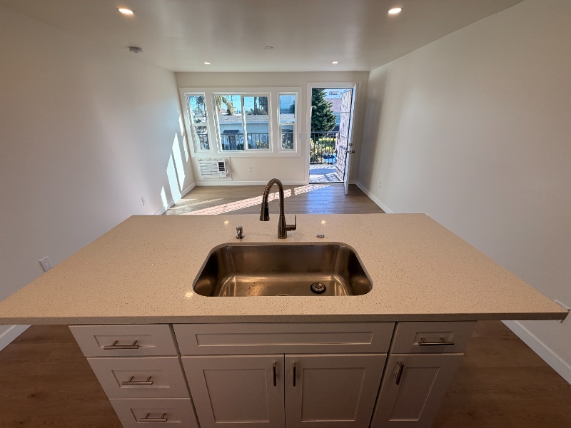 Building Photo - 1443 Linden Ave