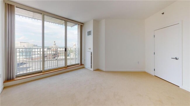 Building Photo - 1 W Exchange St